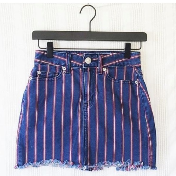 American Eagle Outfitters Dresses & Skirts - STRIPES MINI SKIRT STRETCH